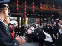 湘超常德队球员“警”喜现身！柳叶湖“110宣传日”活动燃动常德河街