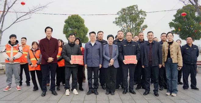 伍彩霞、贺吉敏带队开展春节走访慰问暨节前安全生产督导检查