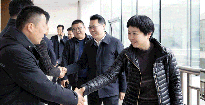 新春启新程！伍彩霞、贺吉敏带队开展新春慰问